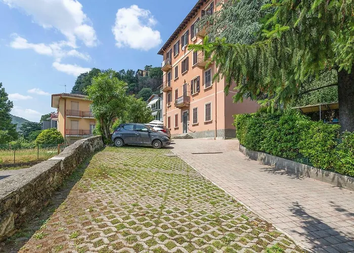 Art View Апартаменты Черноббио